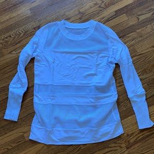 Alo small white sweater, gently used, no rips or tears